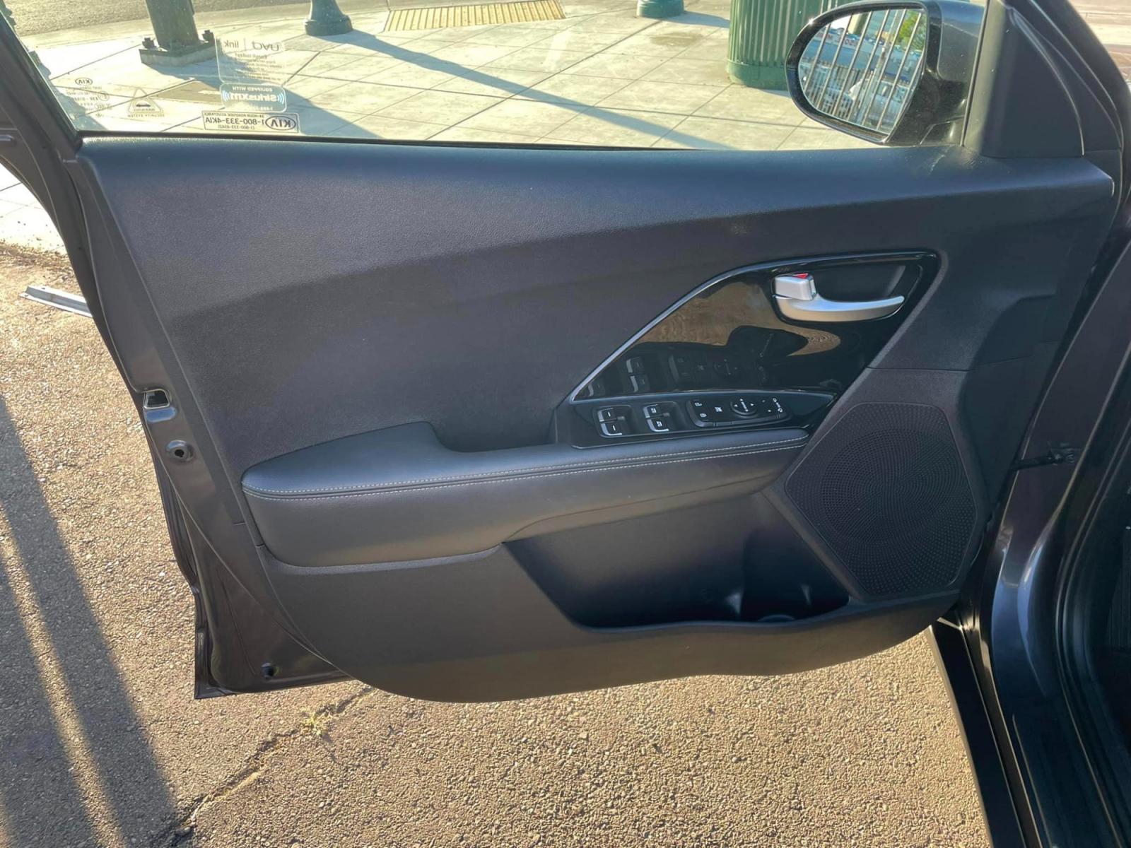 2020 DARK GRAY /BLACK Kia Niro Plug In Hybrid (KNDCD3LD1L5) , located at 744 E Miner Ave, Stockton, CA, 95202, (209) 944-5770, 37.956863, -121.282082 - PLUS TAXES AND FEES - Photo #5